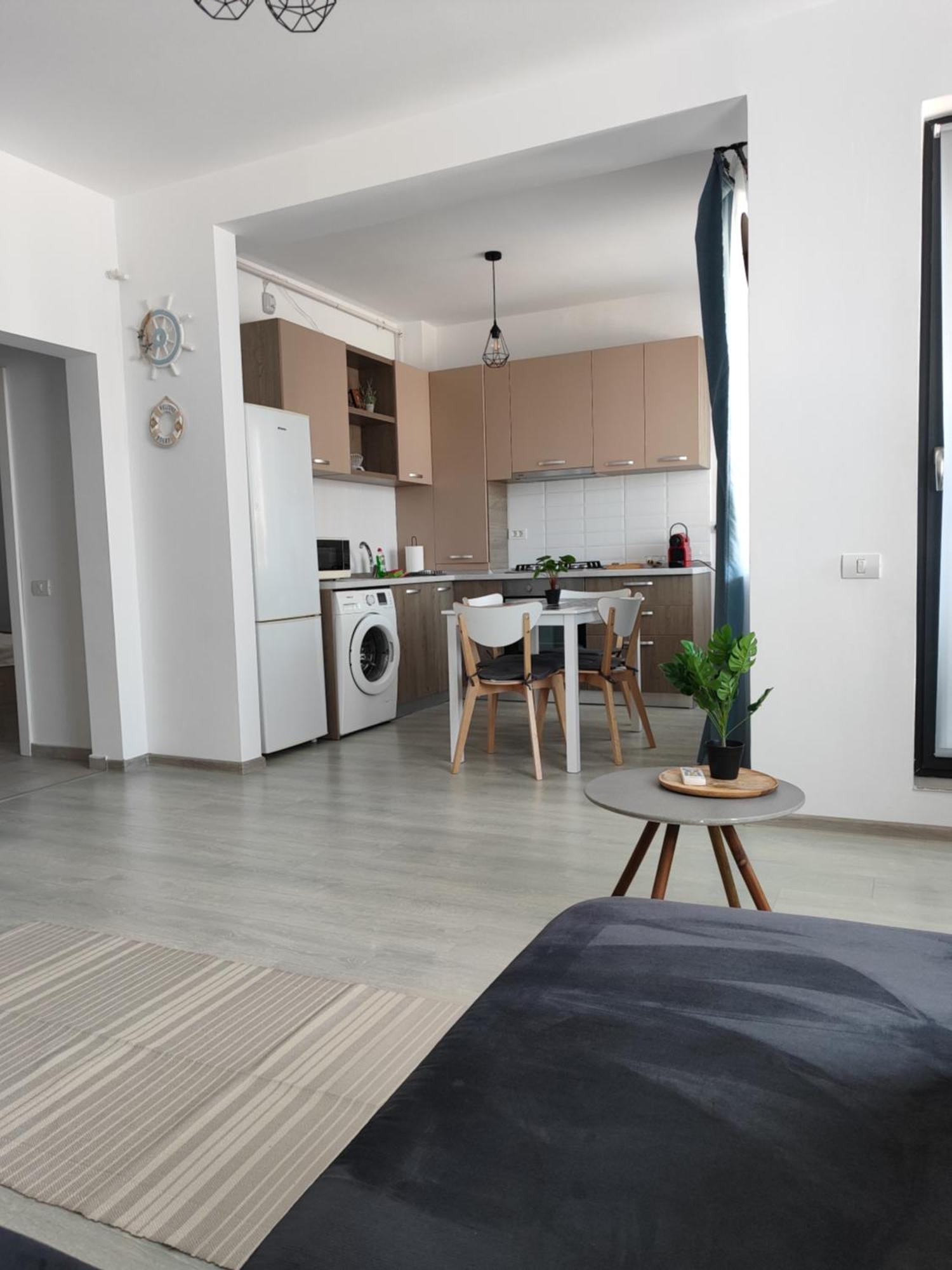 Beach View Apartment Năvodari Eksteriør billede